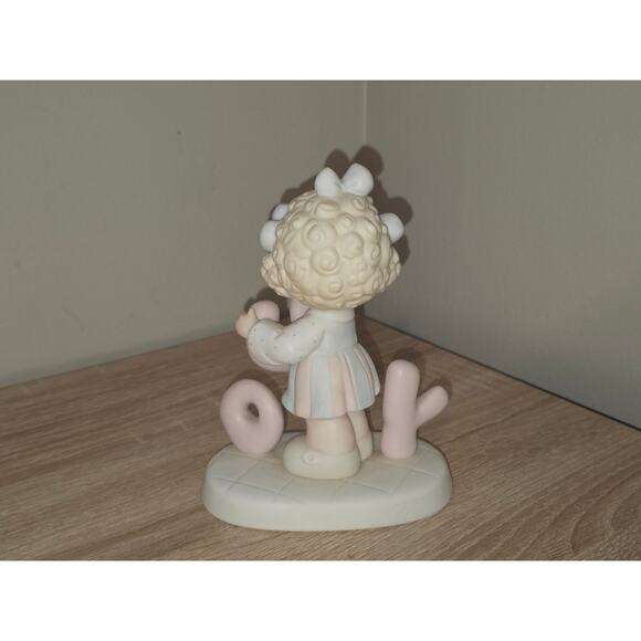 Precious Moments Porcelain Figurine I’ll Never Stop Loving You 521418 No Box - Picture 3 of 5